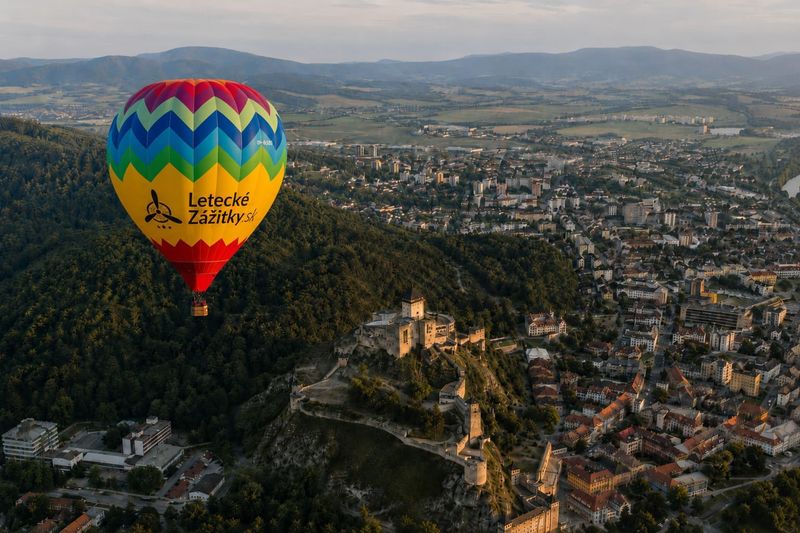 Let balónom Trenčín – vyhliadkový let balónom nad Trenčianskym krajom