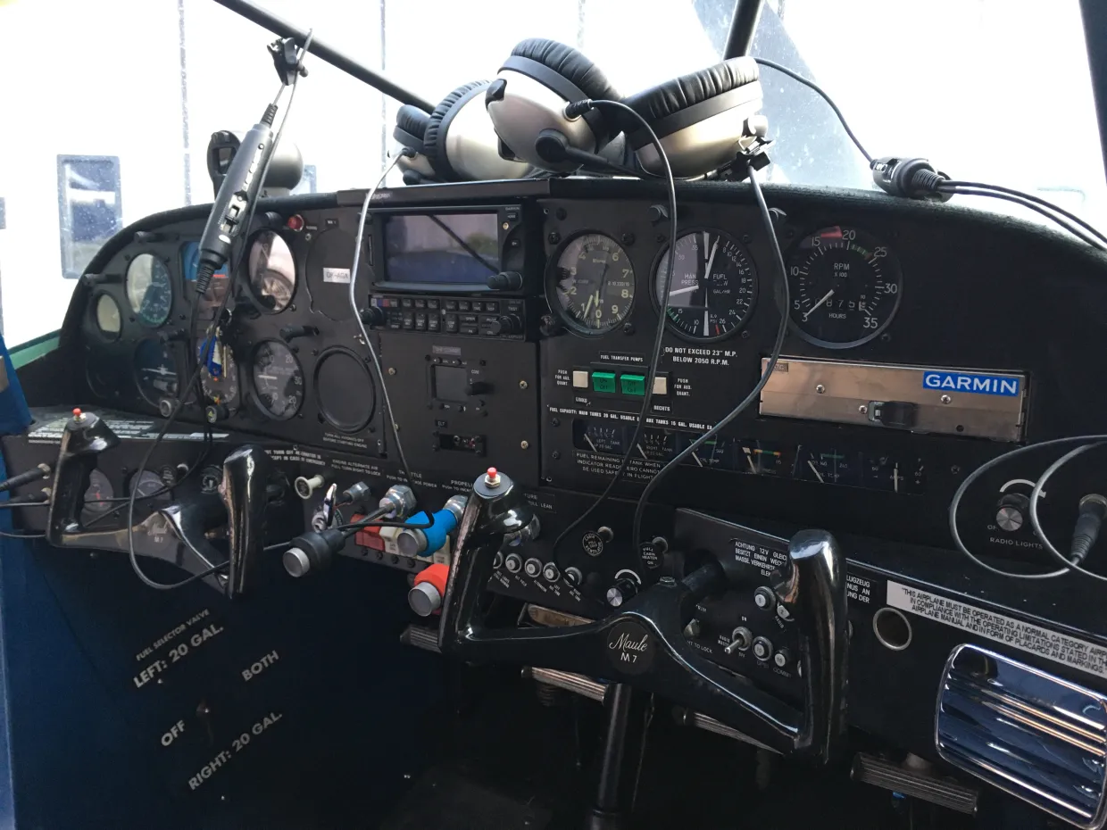 Pilotom lietadla na skúšku Holíč-2