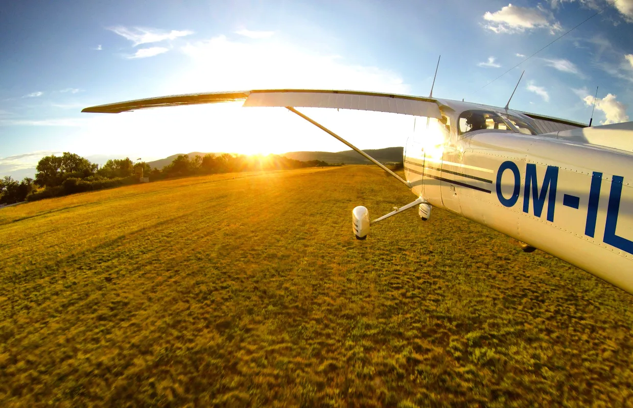 Zážitkový let lietadlom Sládkovičovo-2