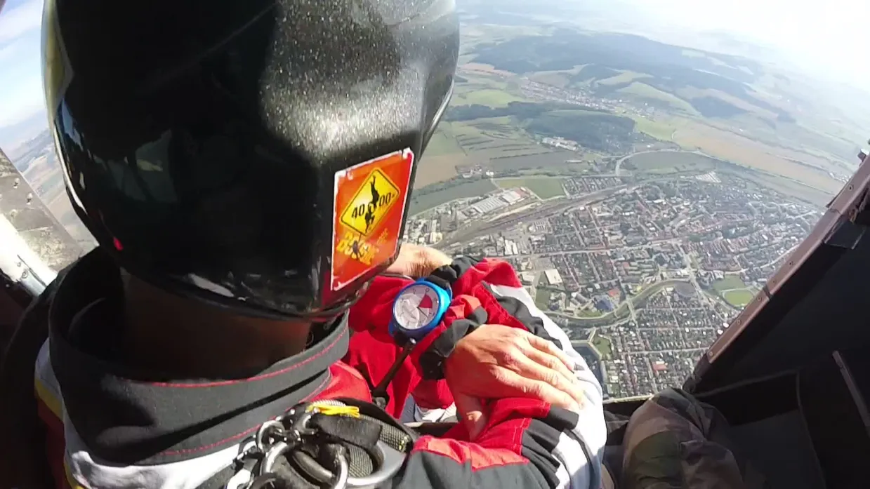 Sólo zoskok s padákom Dubnica nad Váhom-2