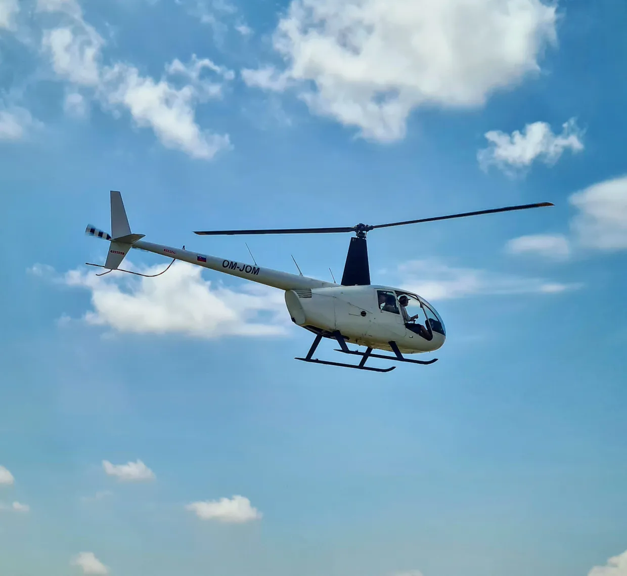 Zážitkový let vrtuľníkom Sládkovičovo-0