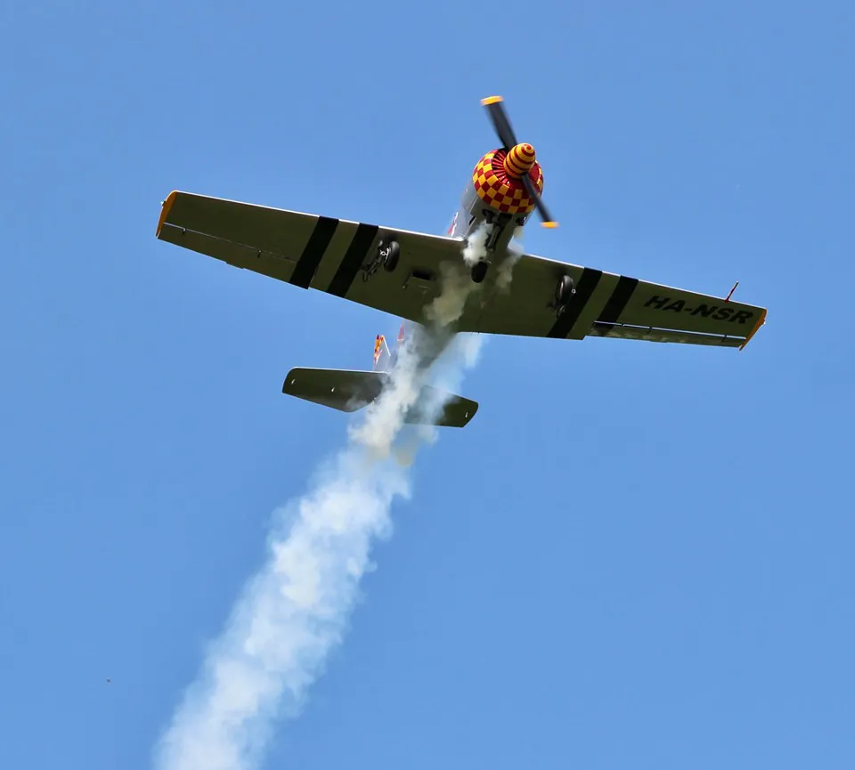 Akrobatický let lietadlom Trenčín-4