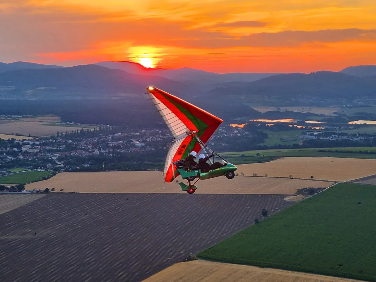 Pilotom rogala na skúšku Bratislava-11