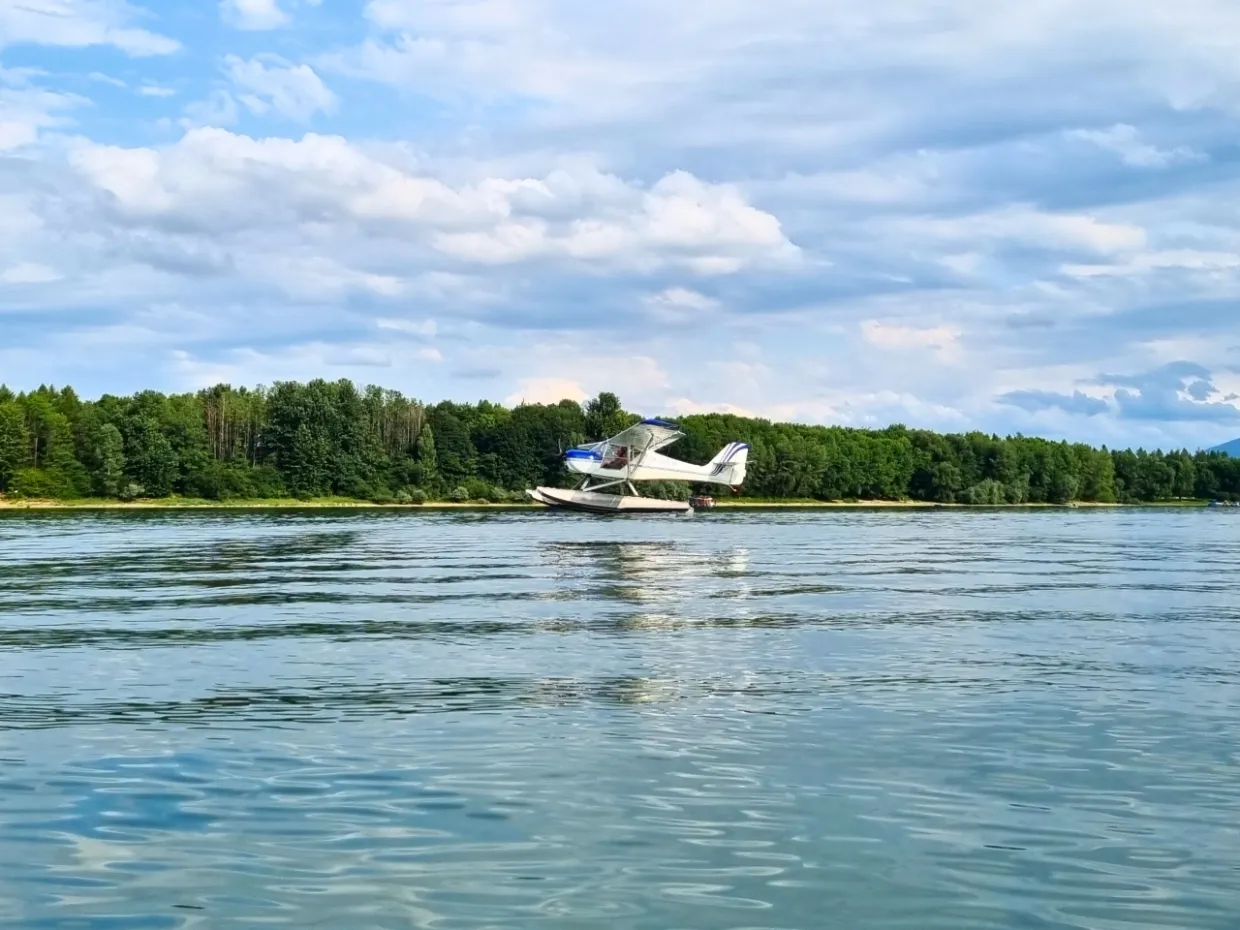 Pilotom hydroplánu na skúšku Liptovská Mara-11