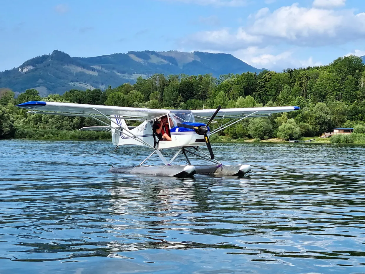 Zážitkový let hydroplánom Liptovská Mara-5