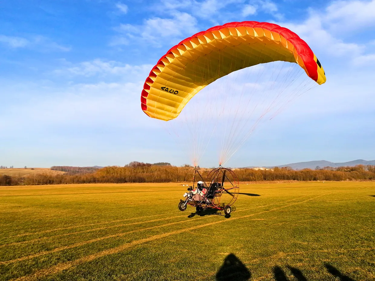 Motorový paragliding Očová-3