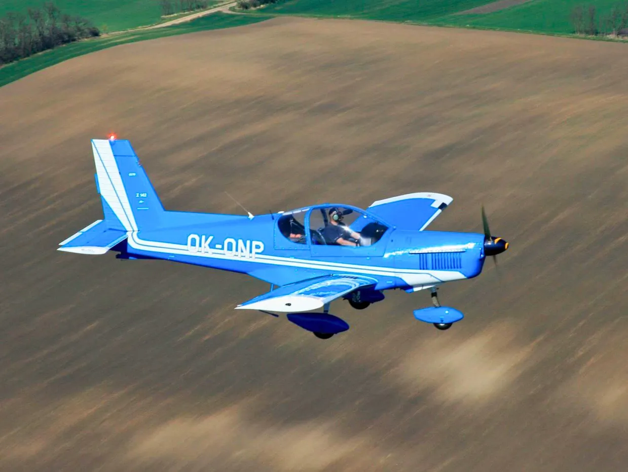 Akrobatický let lietadlom Brno-6