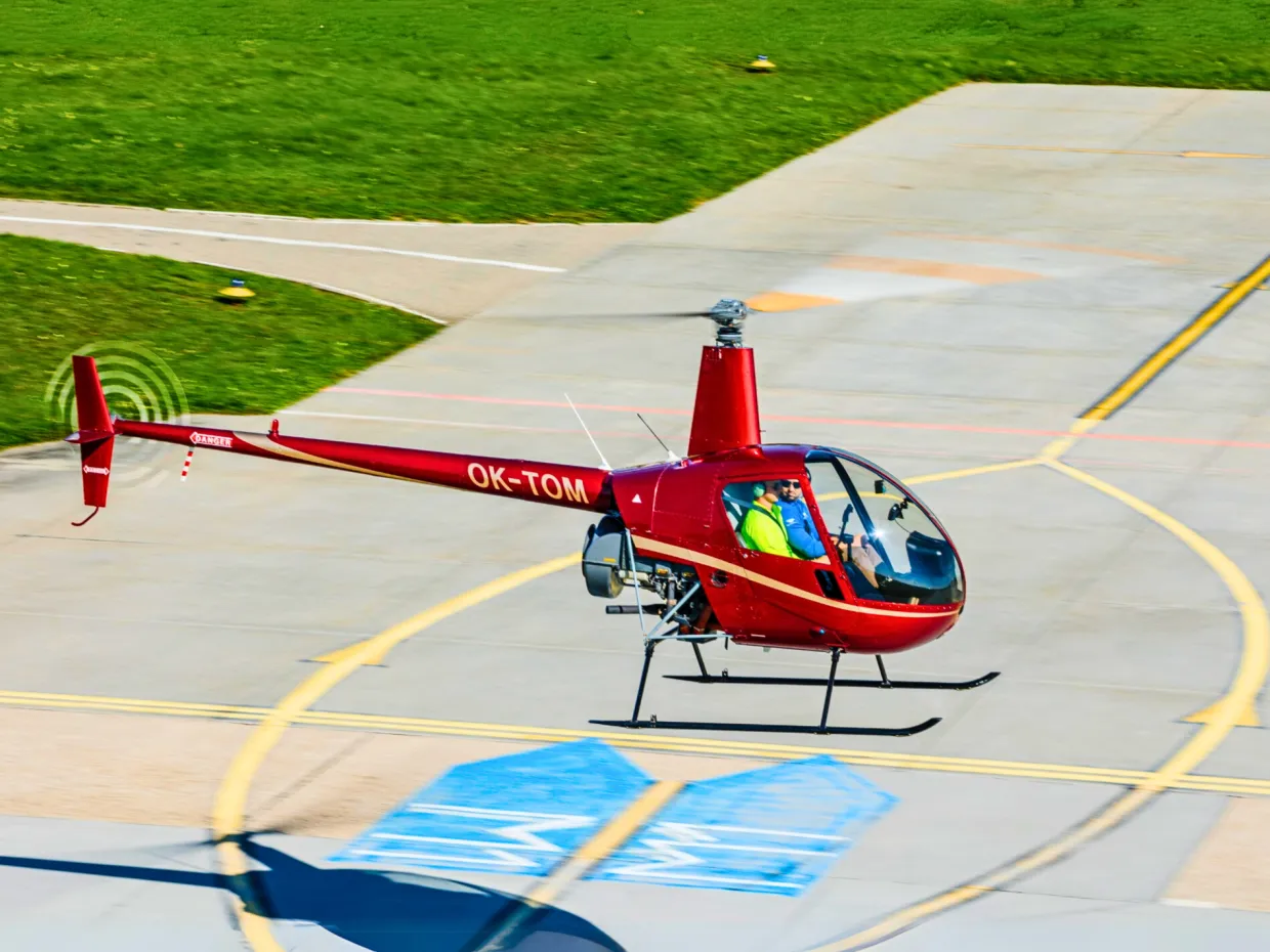 Zážitkový let vrtuľníkom Trnava-0