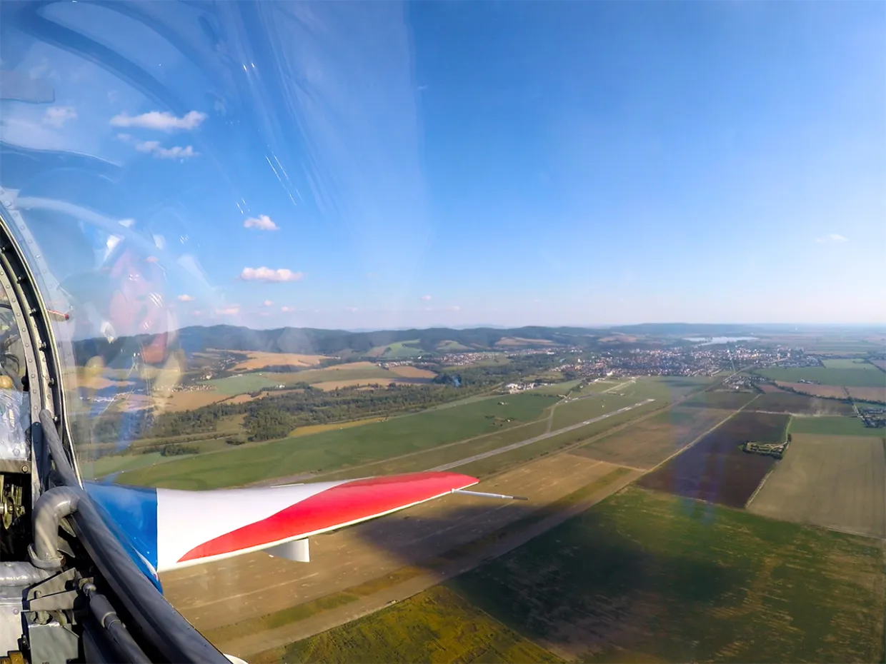 Let stíhačkou Piešťany-5