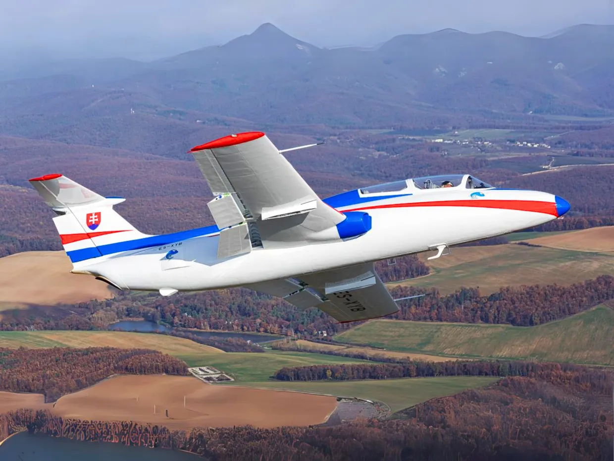 Pilotom stíhačky na skúšku Žilina-0