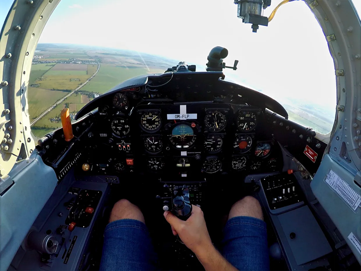 Pilotom stíhačky na skúšku Žilina-1