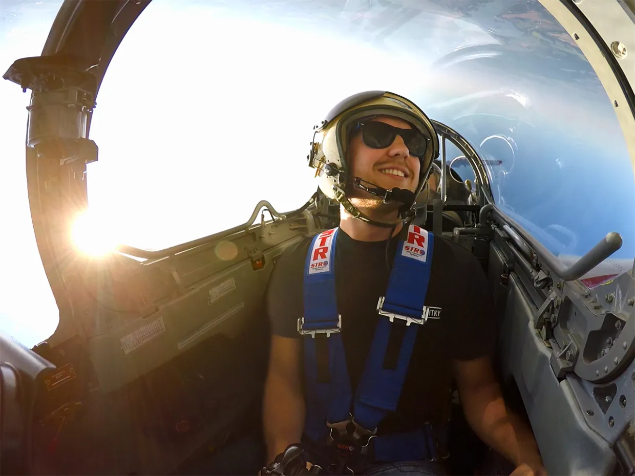 Akrobatický let stíhačkou Piešťany-0