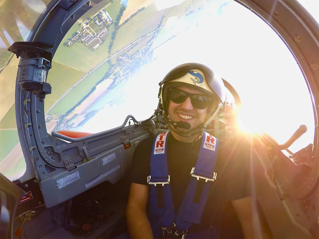 Akrobatický let stíhačkou Žilina-6