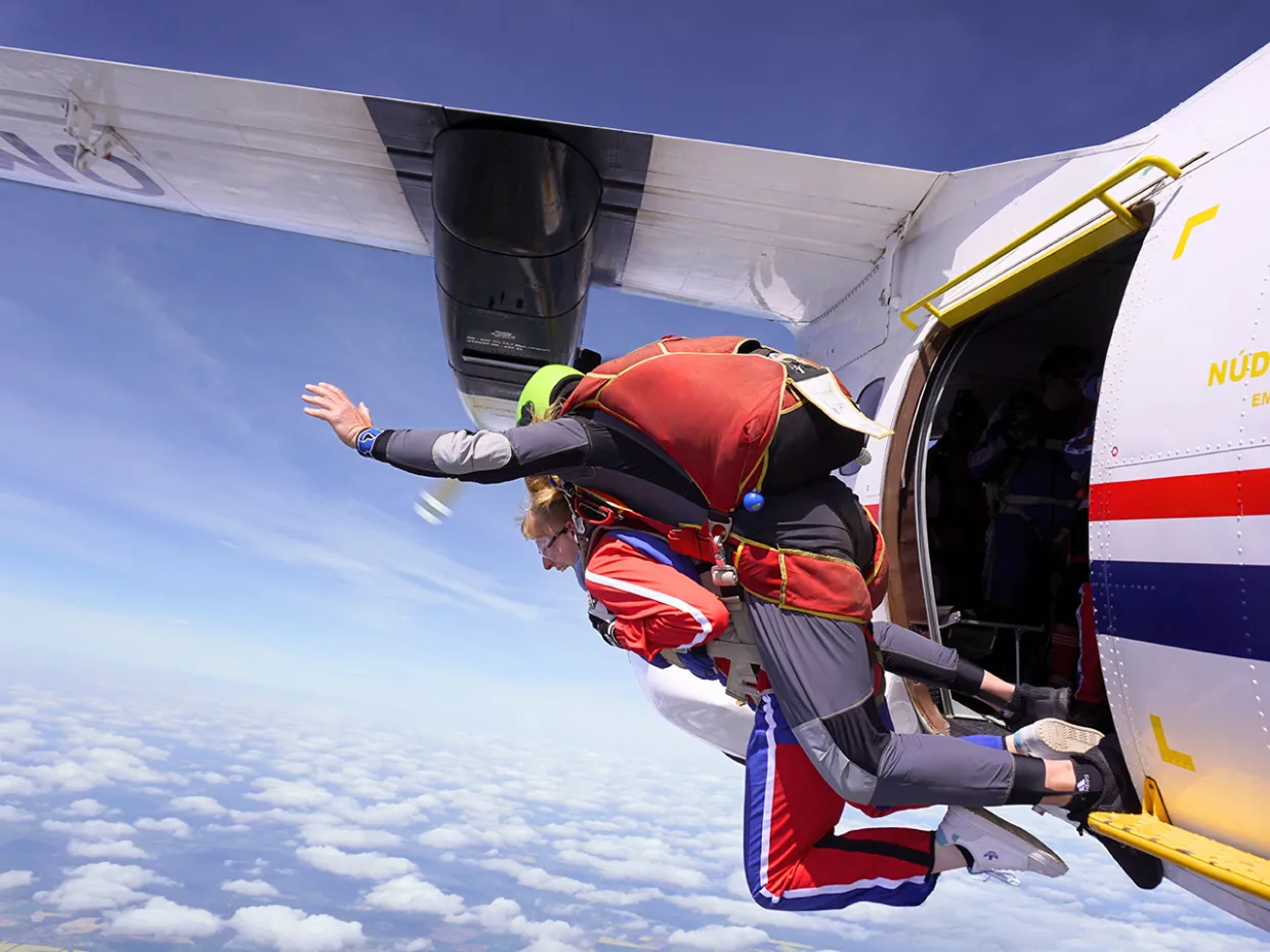 Tandemový zoskok s padákom Senica-3