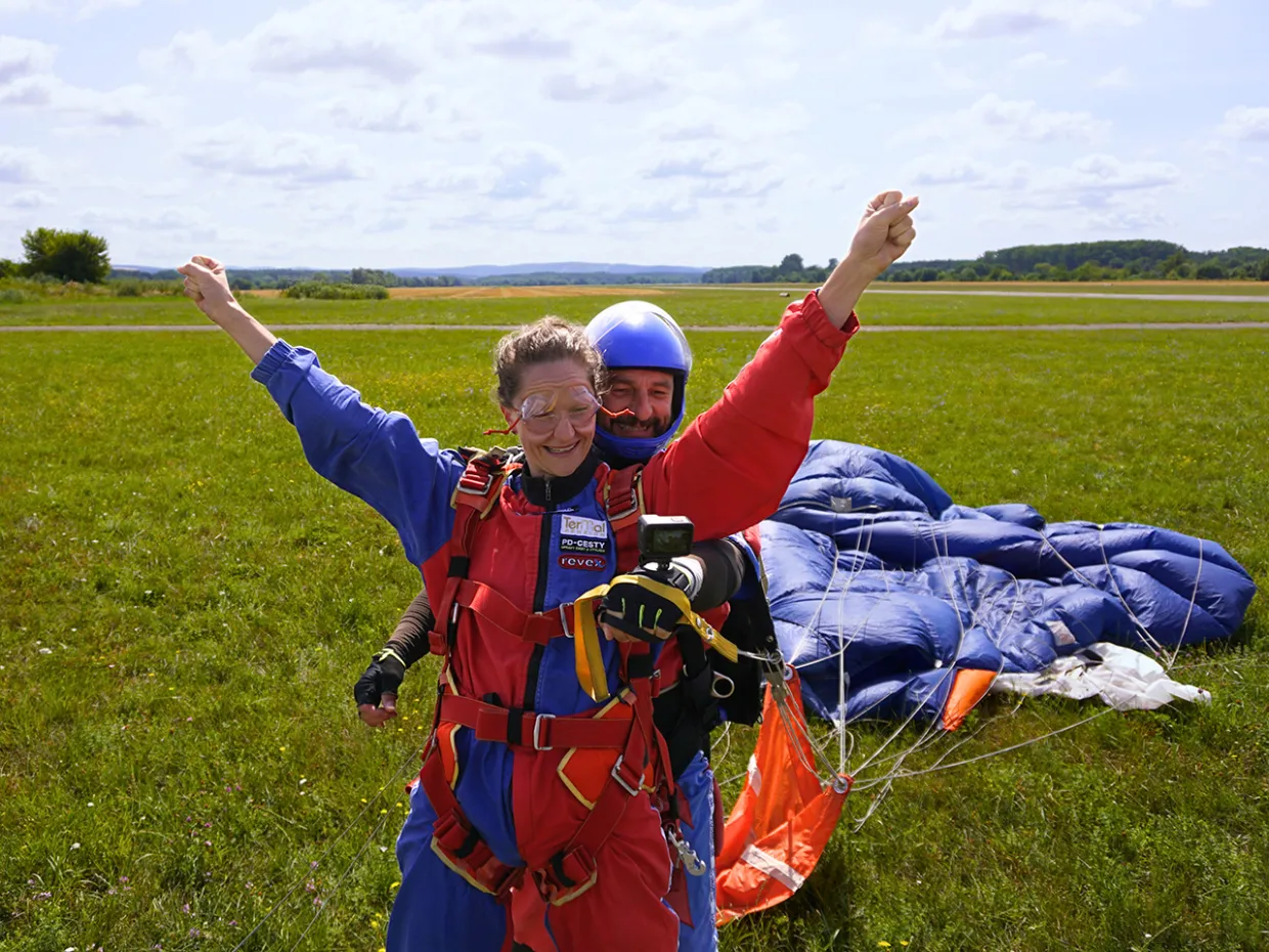 Tandemový zoskok s padákom Senica-7