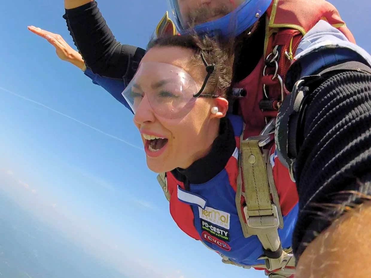 Tandemový zoskok s padákom Prievidza-1