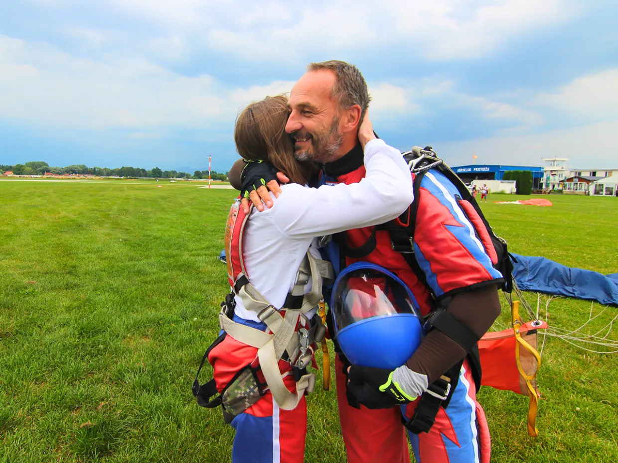 Tandemový zoskok s padákom Prievidza-10