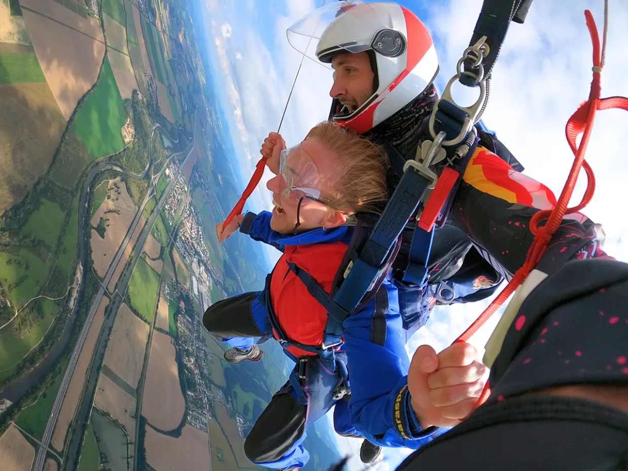 Tandemový zoskok s padákom Dubnica nad Váhom-1