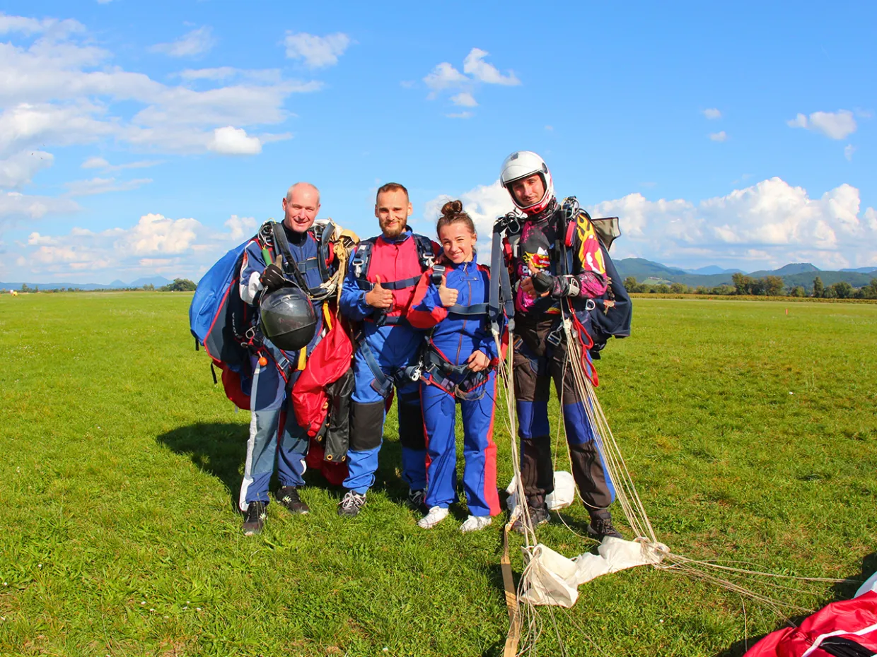 Tandemový zoskok s padákom Dubnica nad Váhom-3