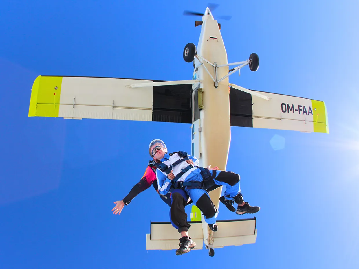 Tandemový zoskok s padákom Dubnica nad Váhom-4