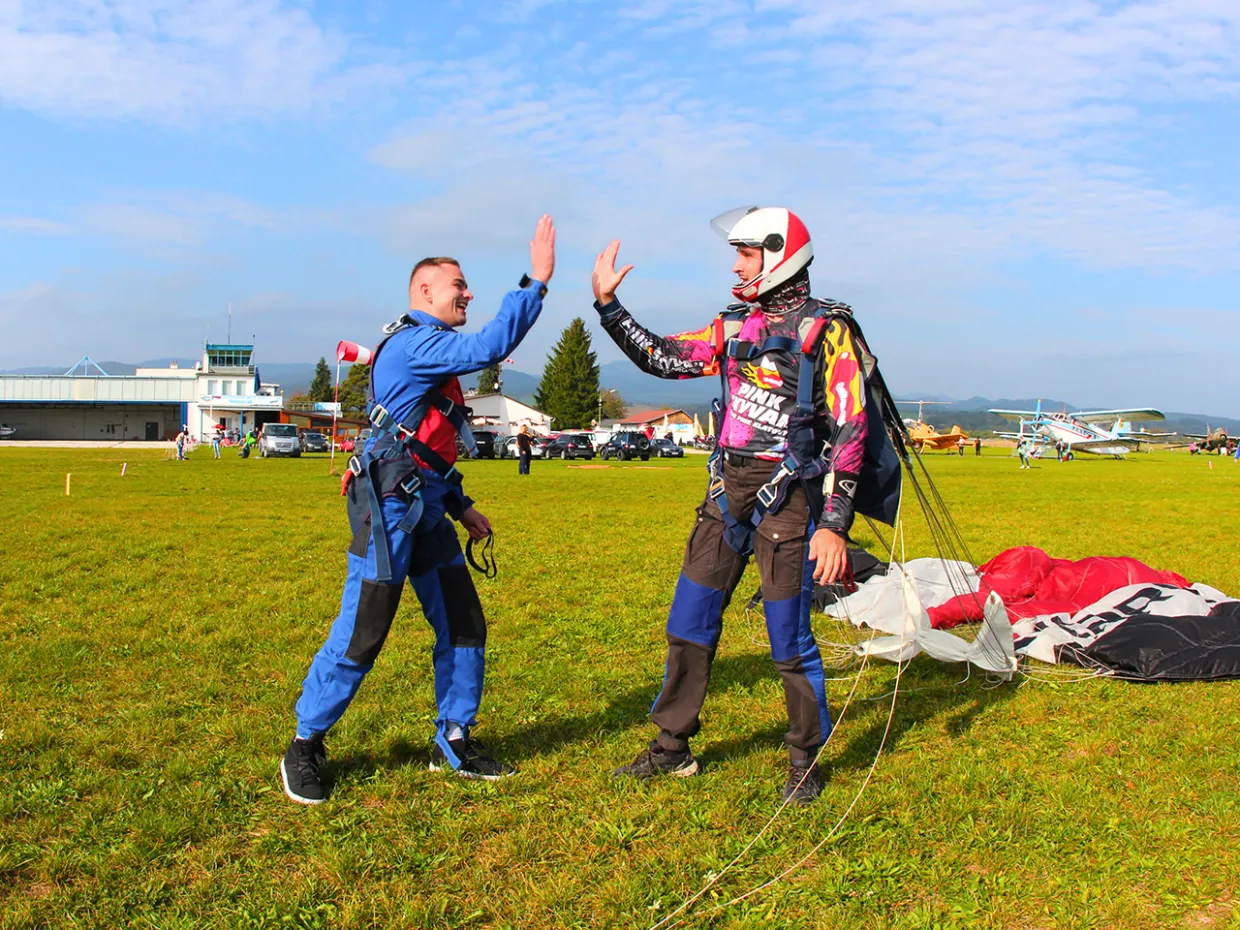 Tandemový zoskok s padákom Dubnica nad Váhom-8