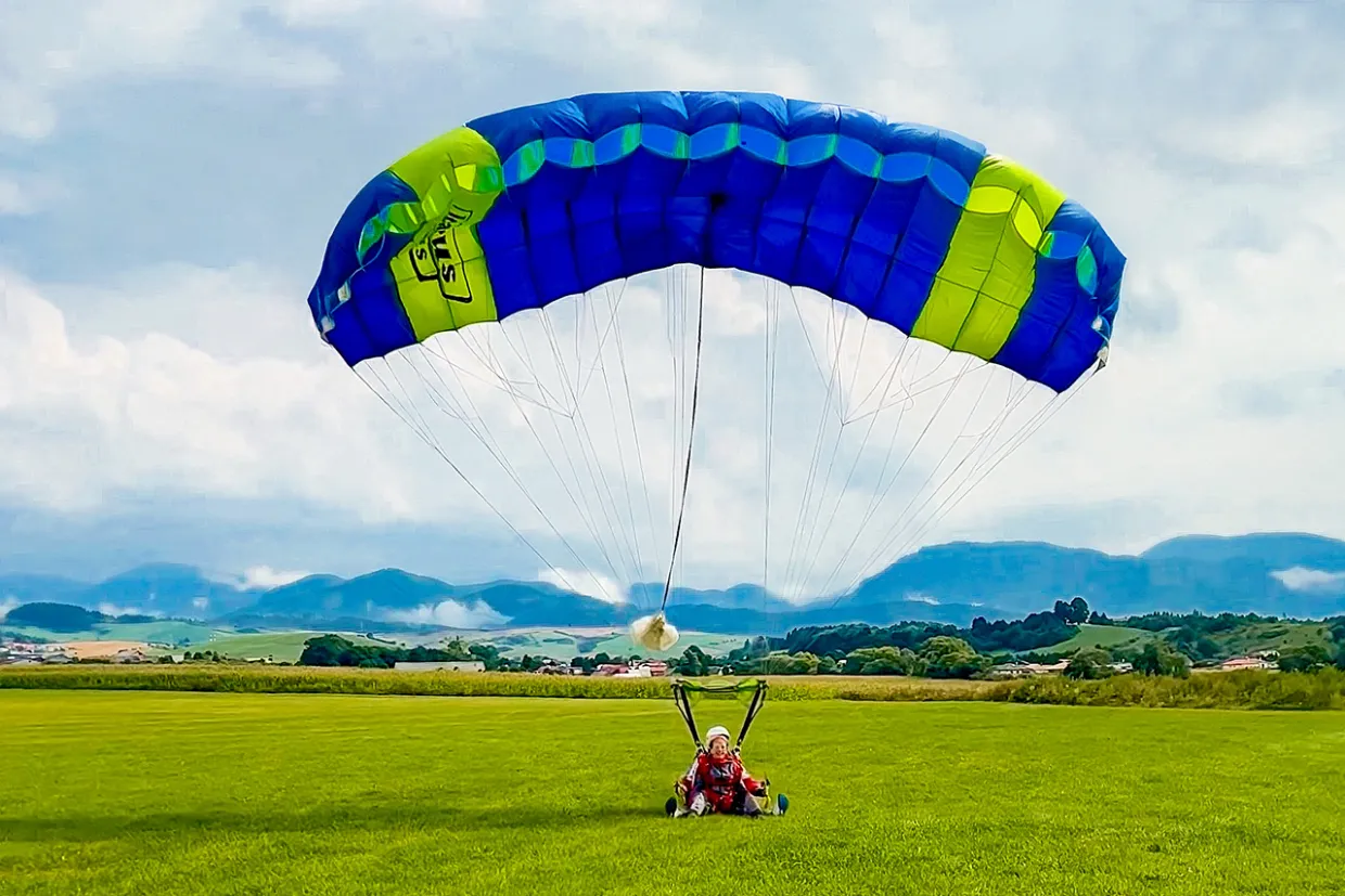 Tandemový zoskok s padákom Martin-5