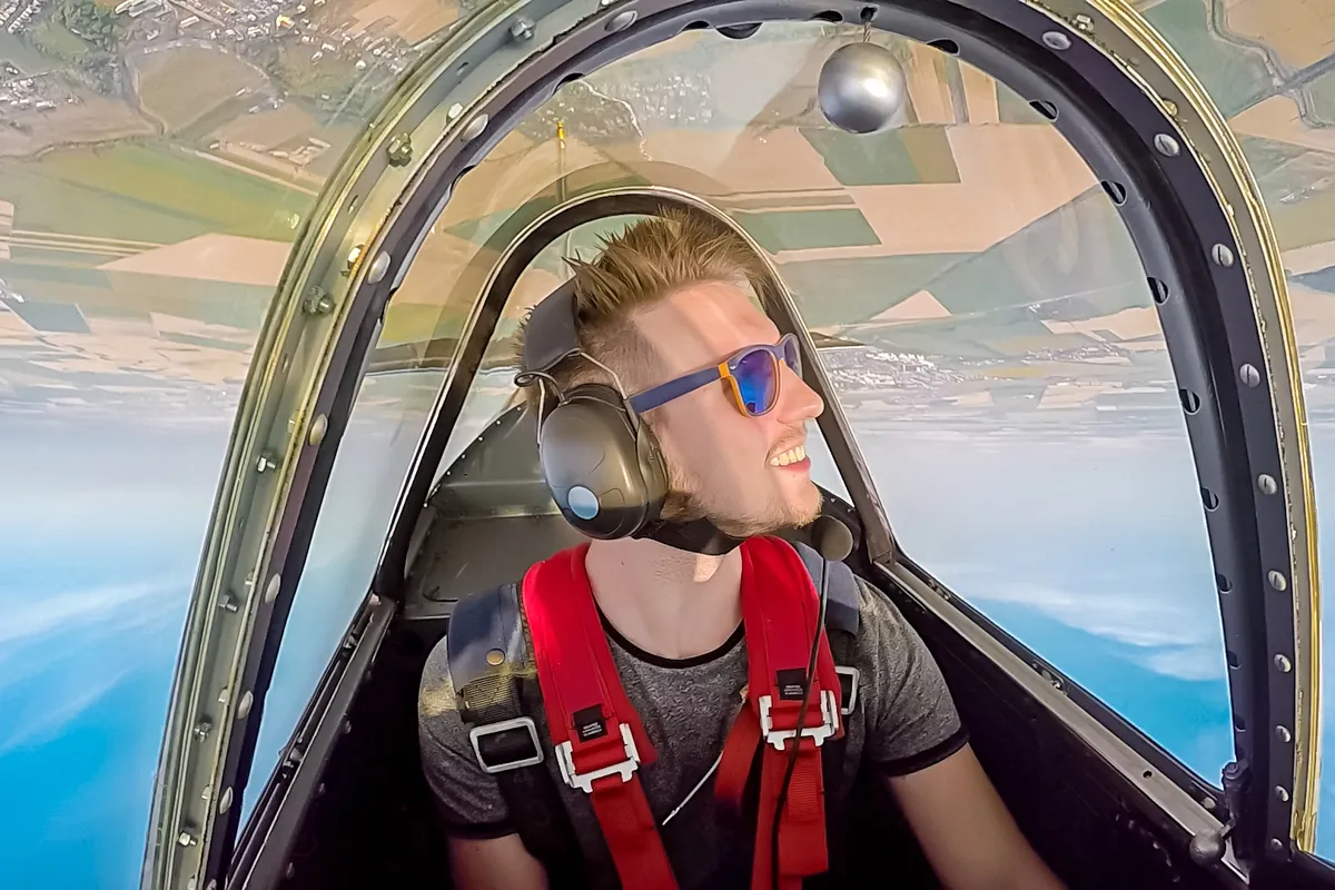 Akrobatický let lietadlom Senica-4