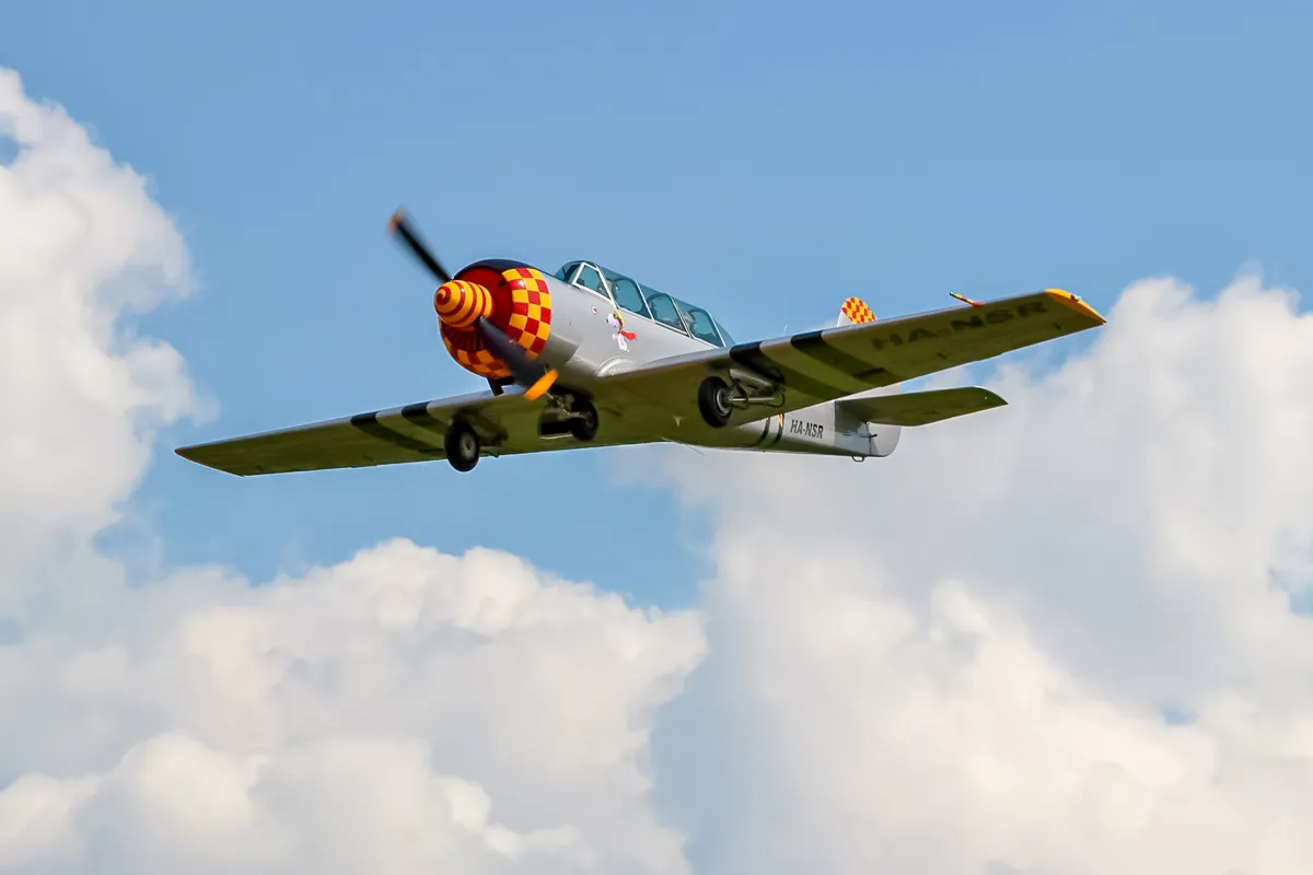 Akrobatický let lietadlom Senica-5