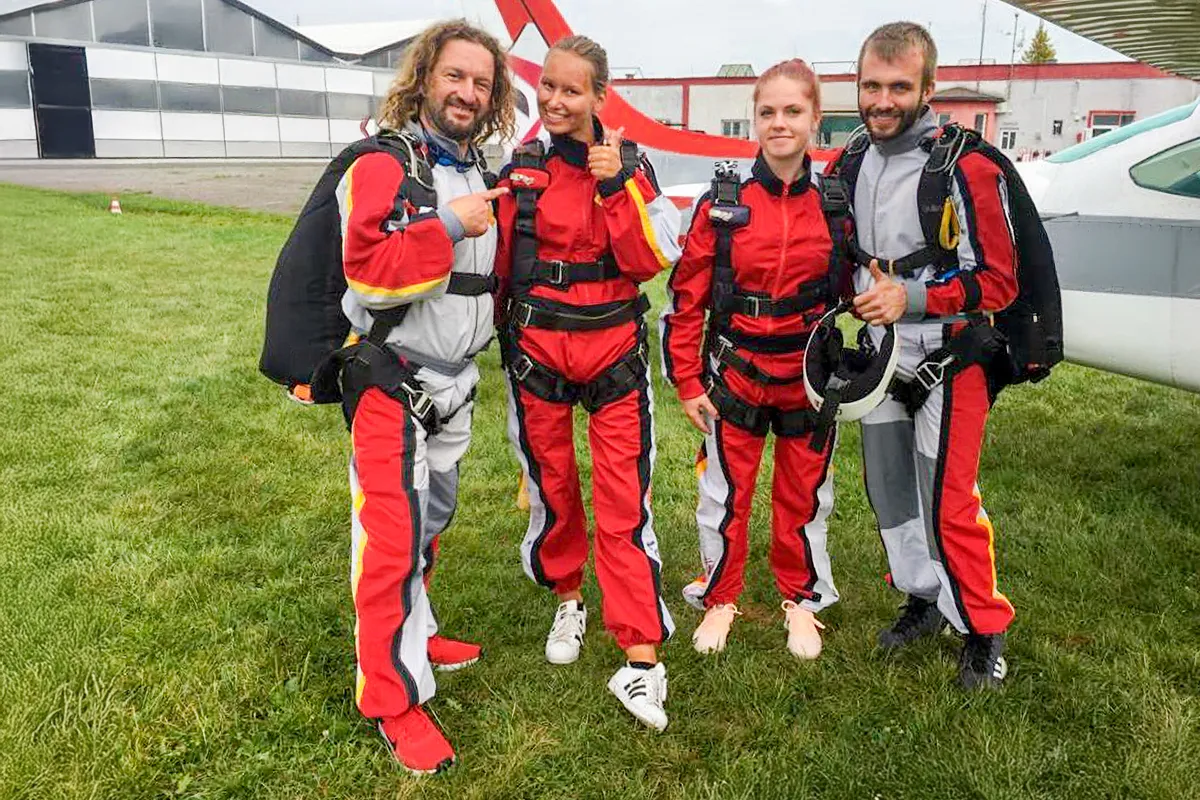 Tandemový zoskok s padákom Košice-1