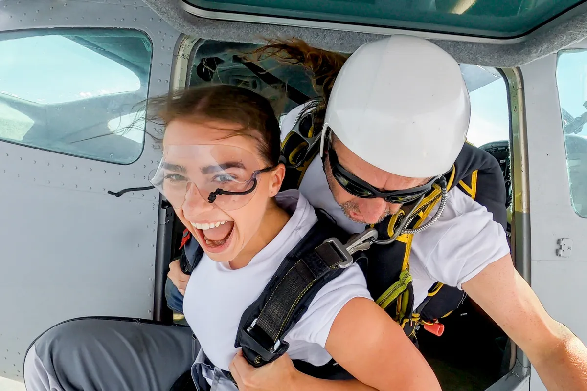 Tandemový zoskok s padákom Košice-0