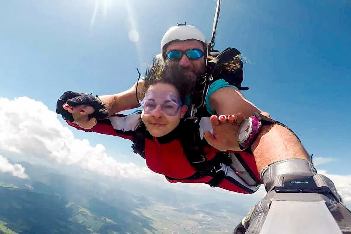 Tandemový zoskok s padákom Košice-12