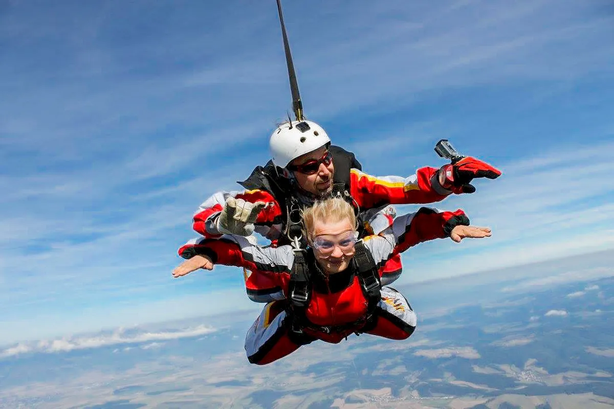 Tandemový zoskok s padákom Prešov-11