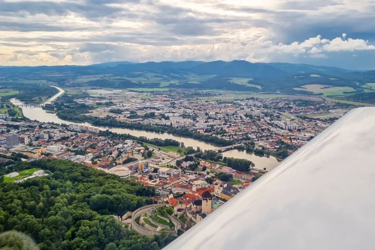 Zážitkový let lietadlom Trenčín-3