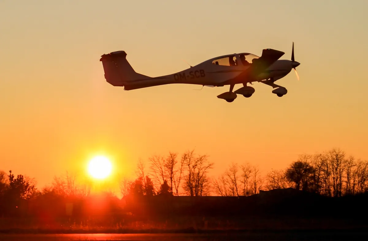 Zážitkový let lietadlom Lučenec-0