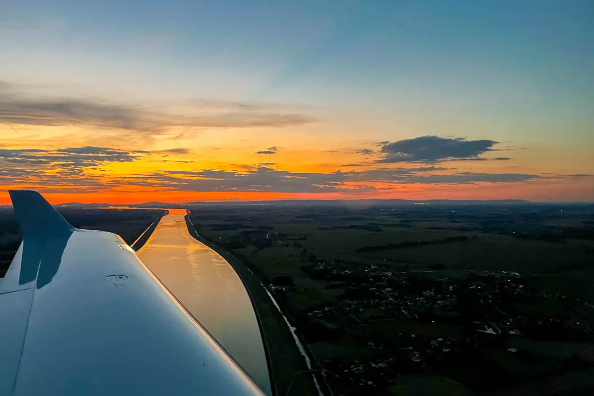 Nočný zážitkový let lietadlom Bratislava-1