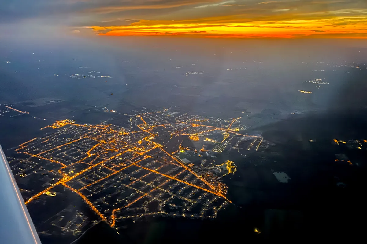 Nočný zážitkový let lietadlom Bratislava-6