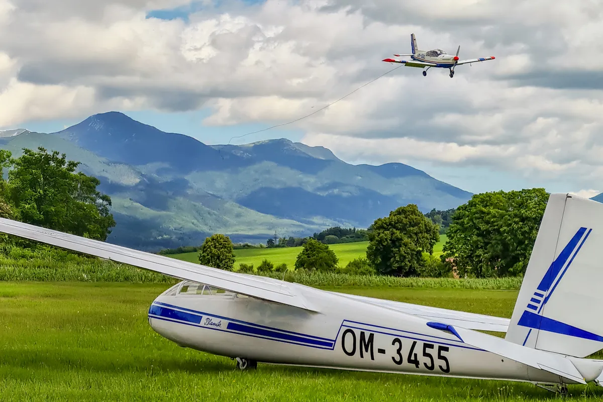 Zážitkový let vetroňom Očová-6