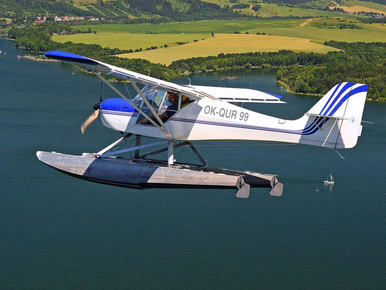 Zážitkový let hydroplánom Liptovská Mara-10