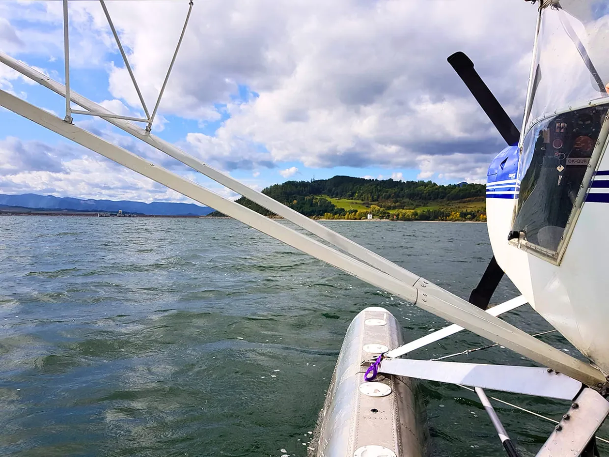 Zážitkový let hydroplánom Liptovská Mara-6