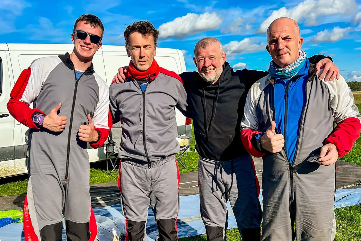 Tandemový zoskok s padákom Martin-3