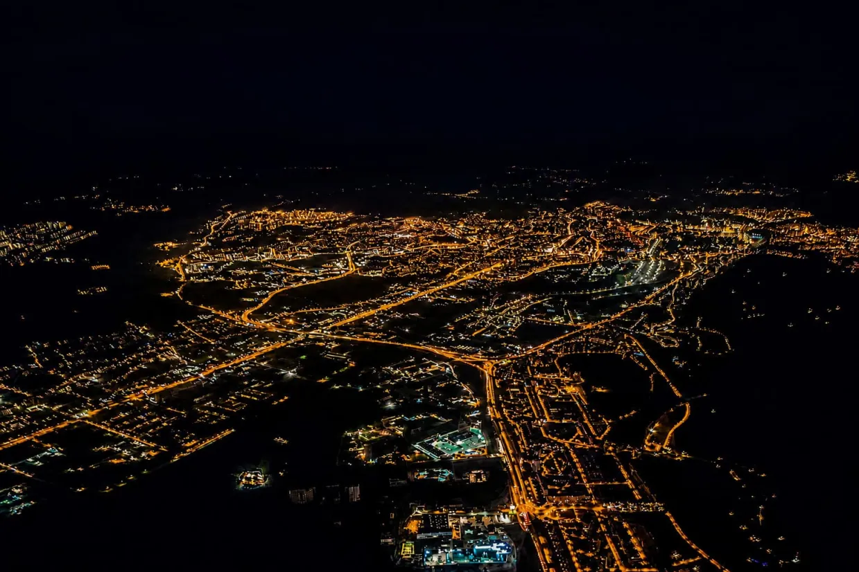 Nočný let pilotom lietadla na skúšku Košice-2