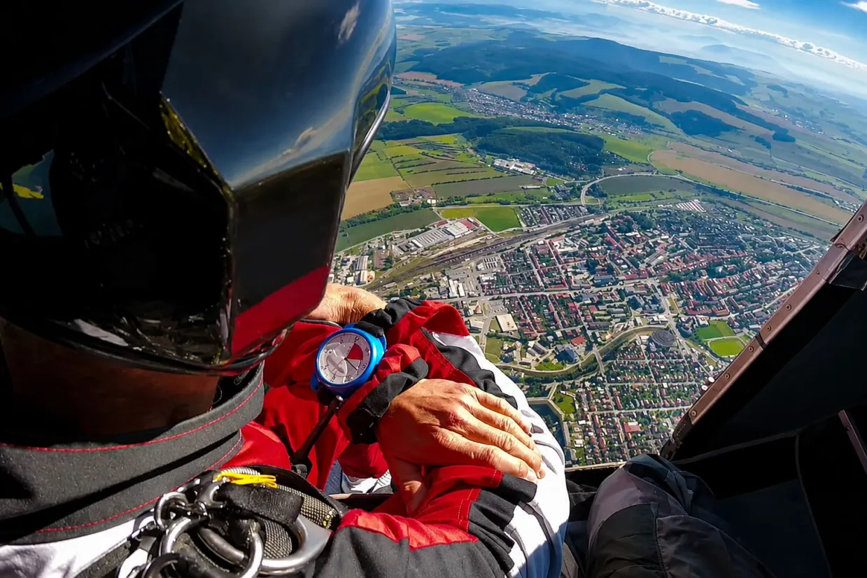 Sólo zoskok s padákom Dubnica nad Váhom-0
