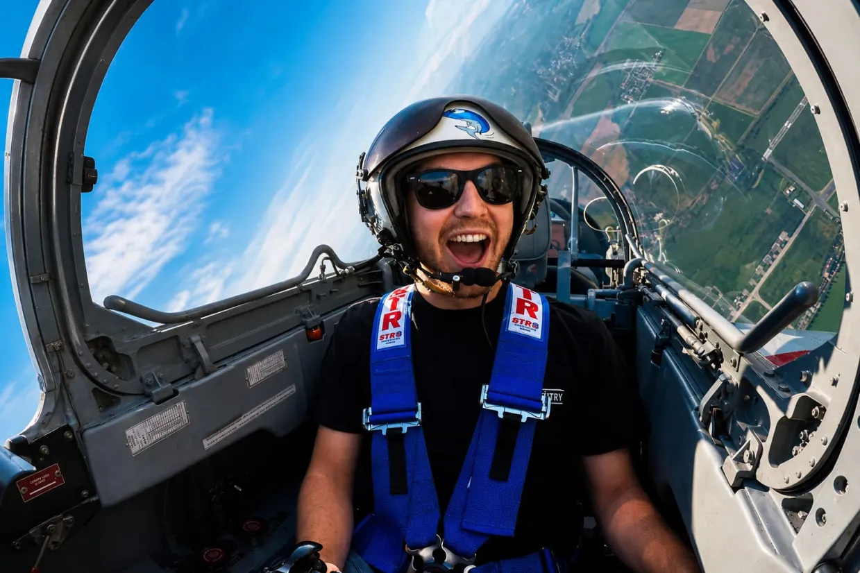 Pilotom stíhačky na skúšku Piešťany-1
