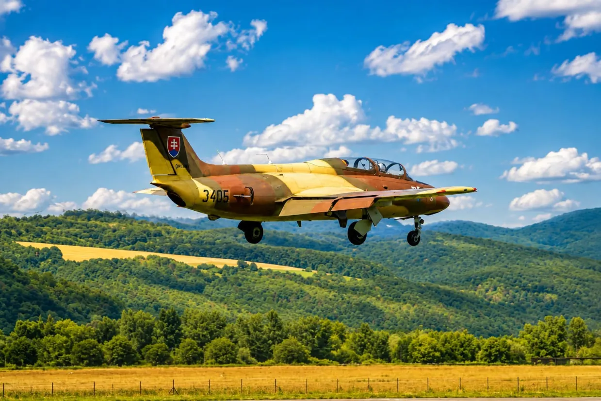 Let stíhačkou L-29 Delfín Brno-6