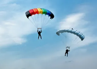 Sólo zoskok s padákom